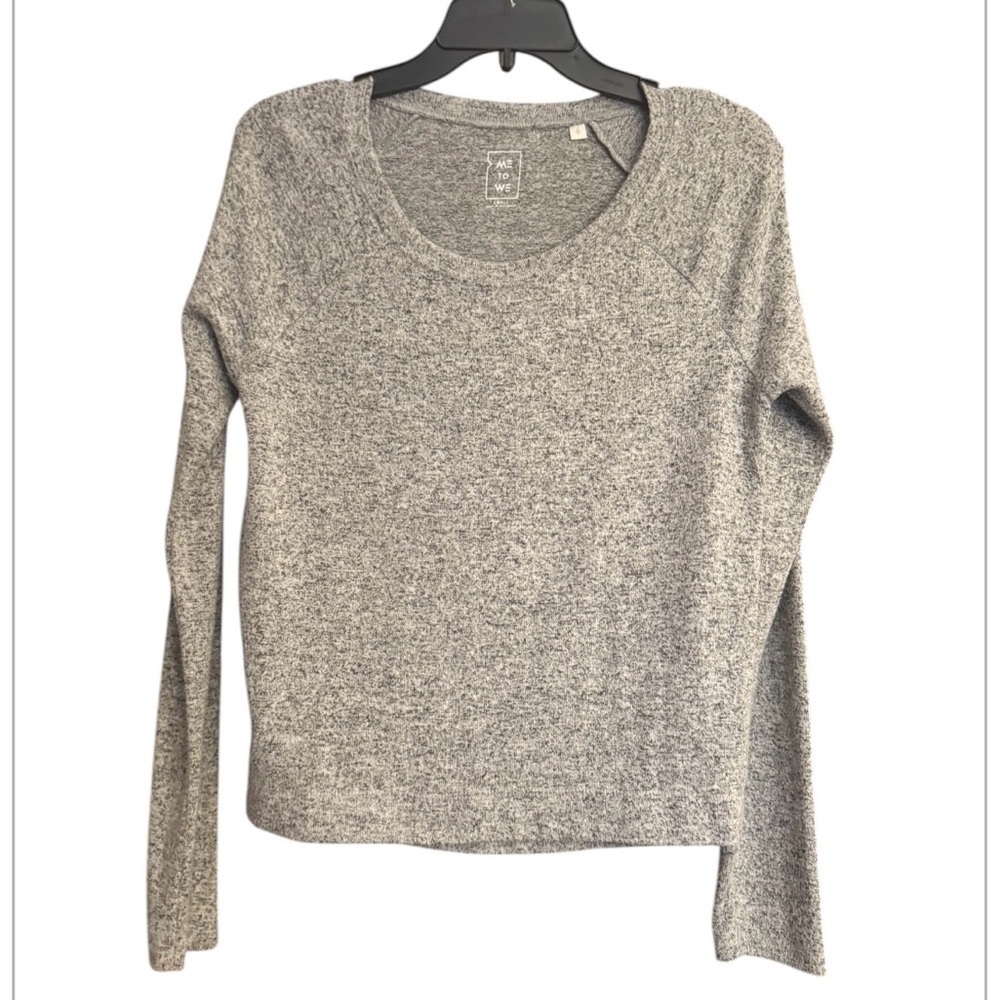 Me to We Heather Gray Knit Top NWOT